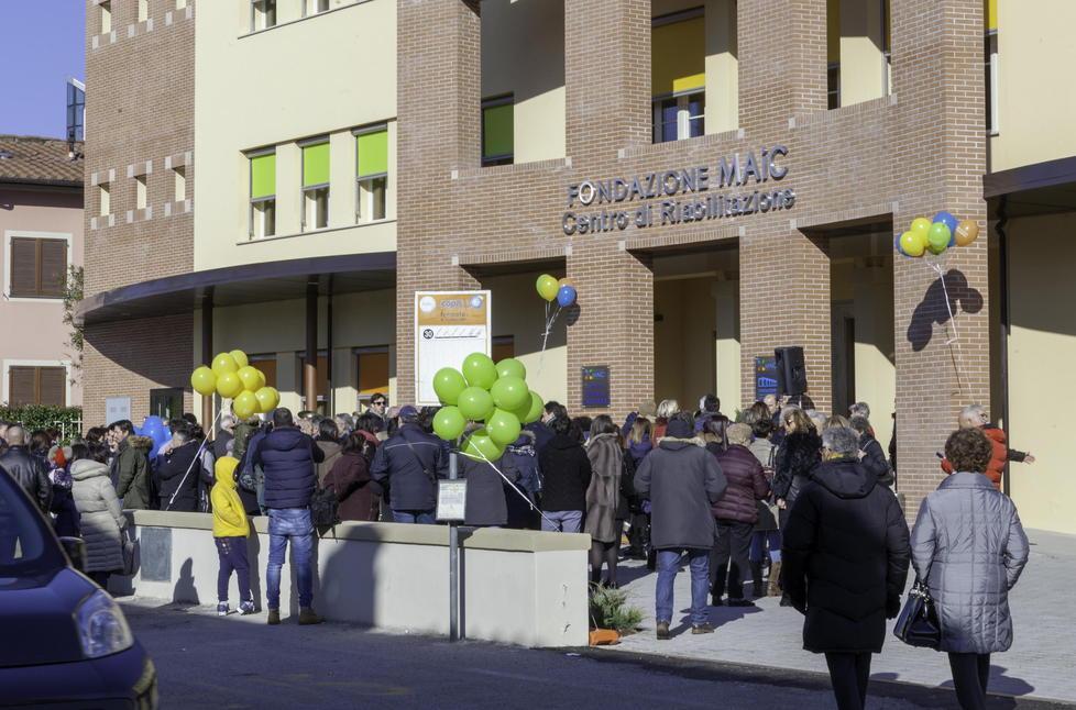 La Fondazione Maic contro Regione e Asl: «Non manderemo via i nostri anziani» 