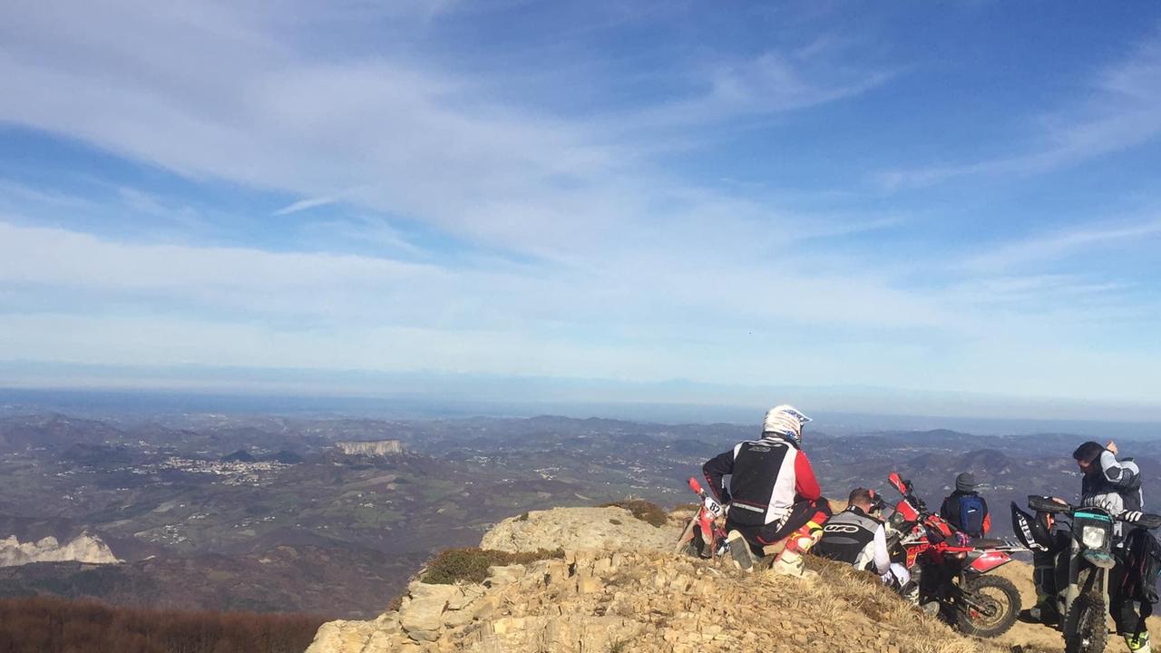 Ventasso: in moto sul monte Prampa, due modenesi multati dalla Forestale