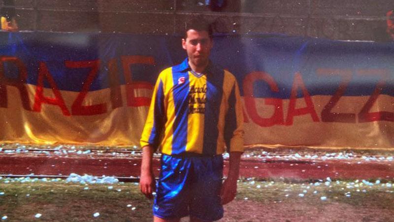 Enzo Gentili con la maglia dell’Aurora Pitigliano