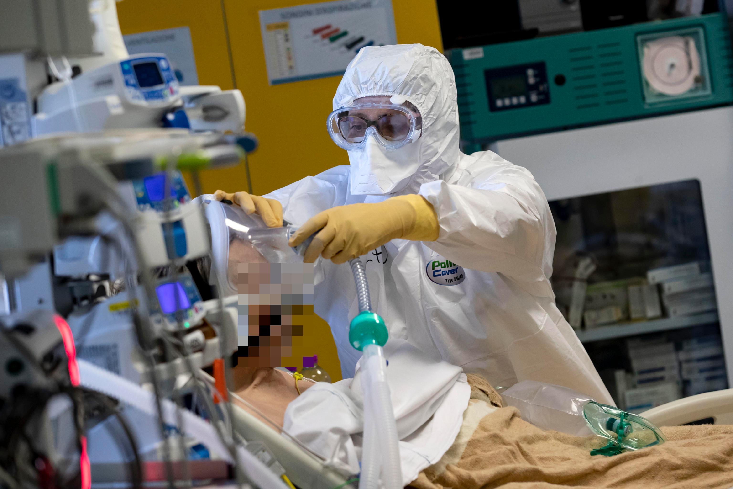 Covid, Sassari: al Pronto soccorso 10 posti letto per la terapia monoclonale