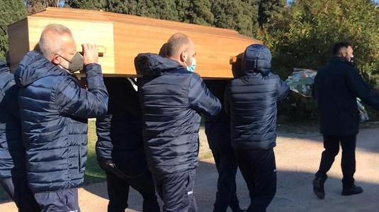 Livorno saluta il suo timoniere: «Addio Massimo, eri unico»