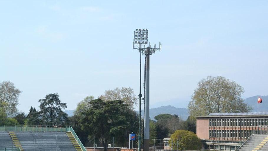 Torri faro, si valuta se ristrutturare o demolire