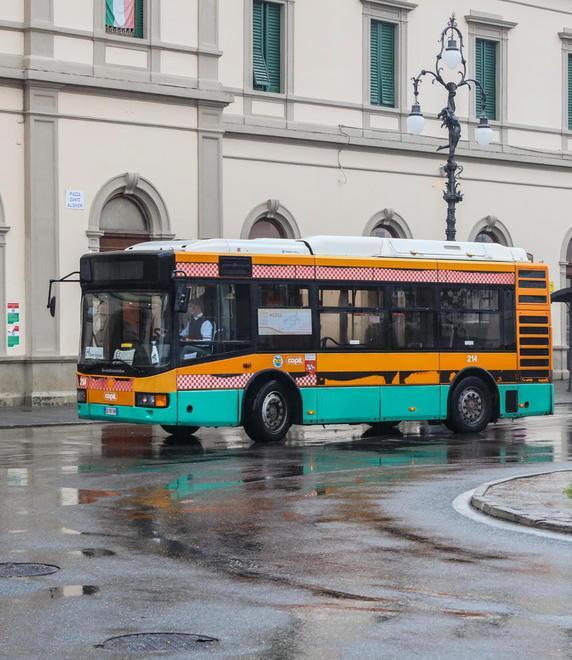 Nove passeggeri sul bus senza super Green pass Linee 3 e M oggi a rischio
