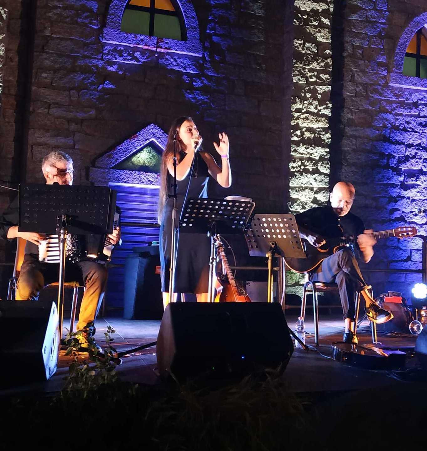 Venerdì sera il concerto Free folks