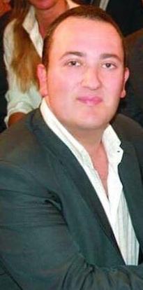 Musetti contro Evangelisti: «Non paga le tasse in Italia» 