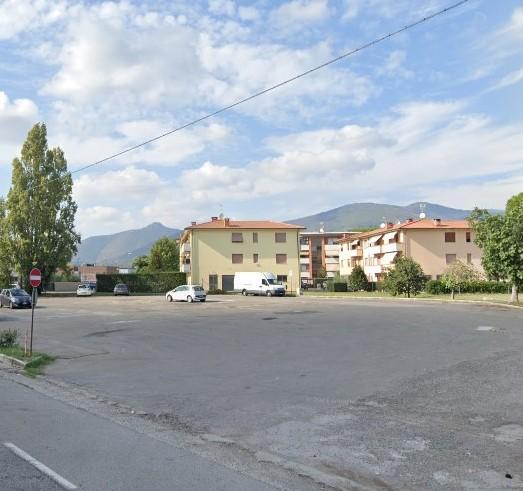 Arriva il tendone del circo vicino al centro di Fornacette