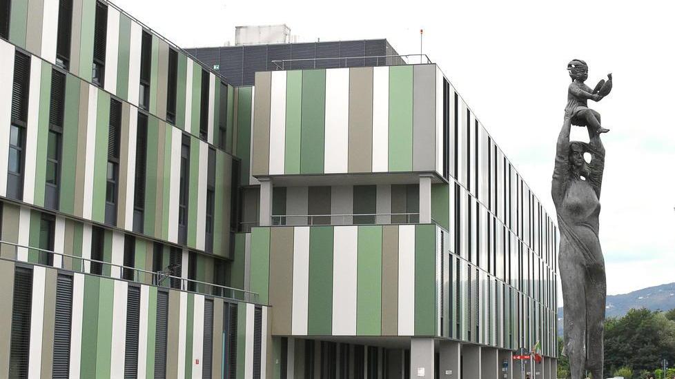 «Nostro figlio è malato grave e noi abbandonati dall’Asl»