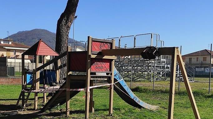 Saranno rinnovati i giochi nell’area verde di via Ancona