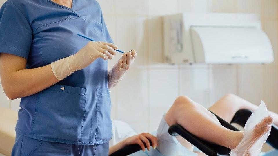Ginecologa sotto processo per una diagnosi sbagliata