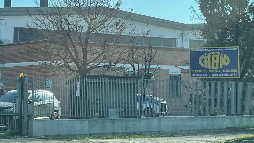 San Felice. Ladri alla Cabm, rubati bancali di cibo e liquori