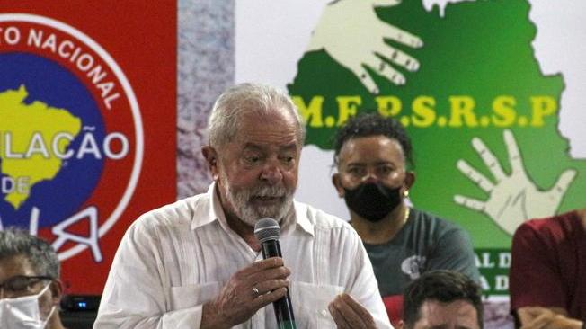 Covid: Lula paragona Bolsonaro allo 'psicopatico' Jim Jones