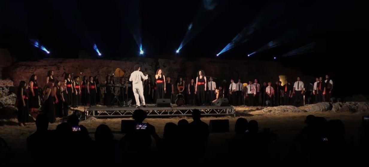 L'emozionante omaggio di due cori sassaresi a Peppino Mereu, autore di Nanneddu Meu