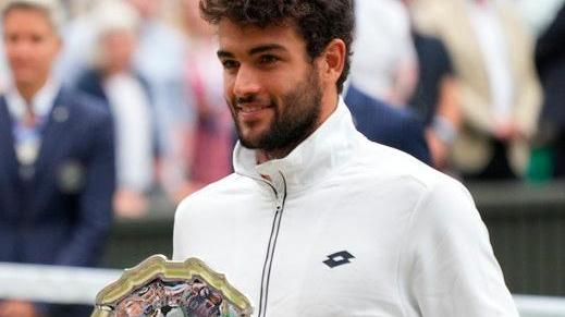 Djokovic per ora nel tabellone ma si attende il verdetto finale