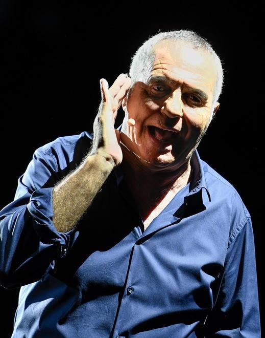 «Ecco “La favola mia” fra risate e riflessioni» Panariello si racconta 