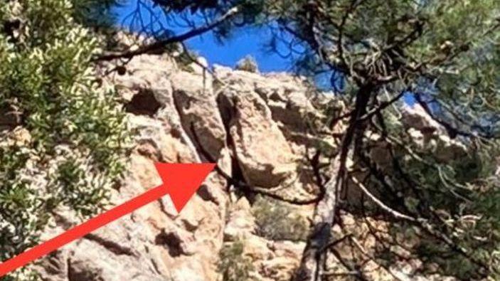 Masso lungo 5 metri pericolante Chiusa la strada per il Serra