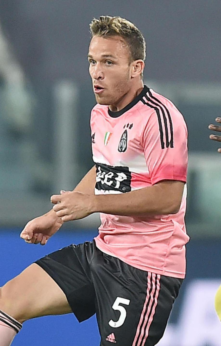 Arthur via dalla Juve, Ginter all’Inter 