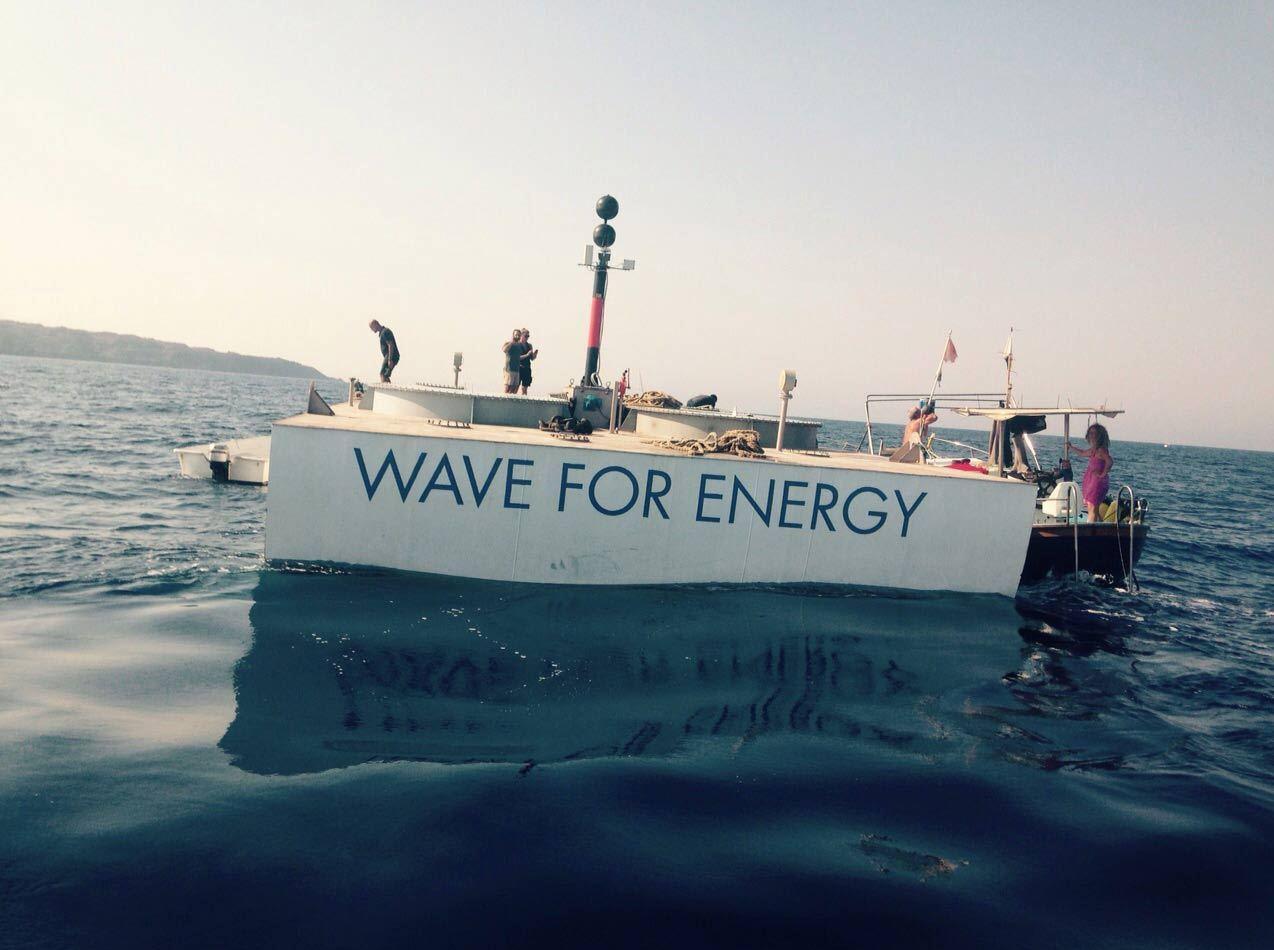 Energia dalle onde del mare: la costa della Sardegna è l’ideale 