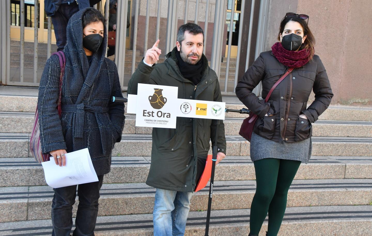 «Il super green pass discrimina i sardi» 