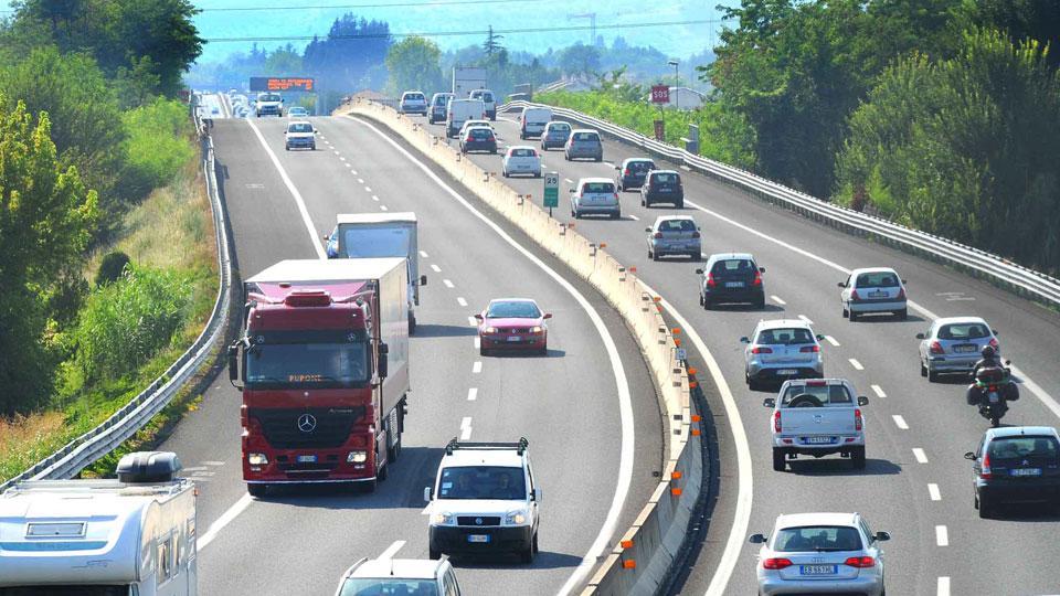 Buio sulla terza corsia della Firenze-mare: cosa serve per sbloccare l'opera