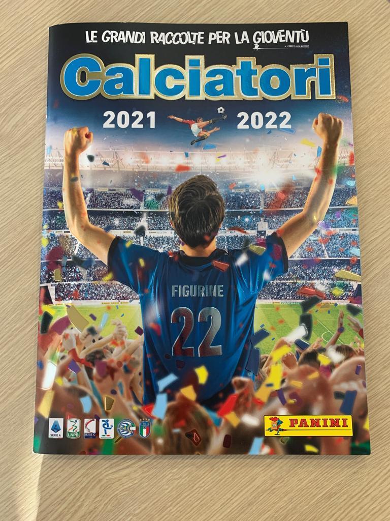 Figurine Panini,  rito analogico più forte del web