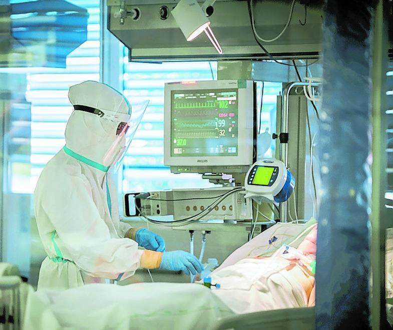 Cisanello: oltre cento sanitari a casa con il Covid. Ci sono i rinforzi ma il sindacato denuncia: sono pochi 