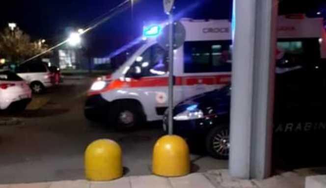 Soliera. Le negano un passaggio, dà in escandescenza e fa danni dentro al bar 