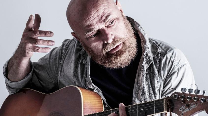 È finita l’avventura tv per Lalo Cibelli: «Ora penso all’album il mio “Alibi perfetto”»