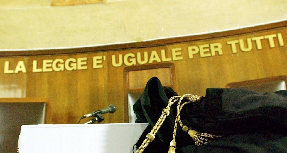Frode informatica nella tenuta Craccato il sistema viareggino 