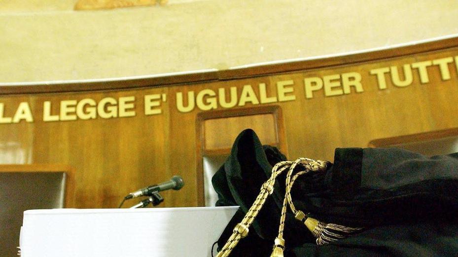 Frode informatica nella tenuta Craccato il sistema viareggino