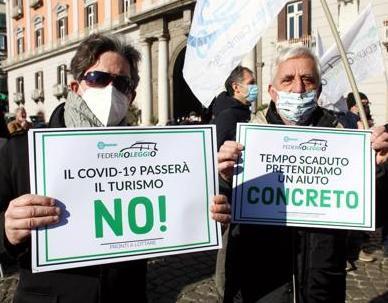 Sbloccati i licenziamenti ma per ora si ricorre alla cassa integrazione 