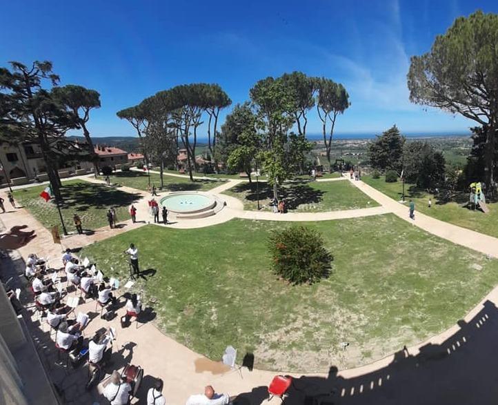 Accesso da via Cairoli e giochi per bambini nel nuovo Belvedere 