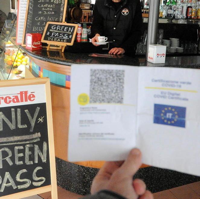 Bufera per il post su nazismo e Green pass Tomasi condanna l’assessore ma non rompe 