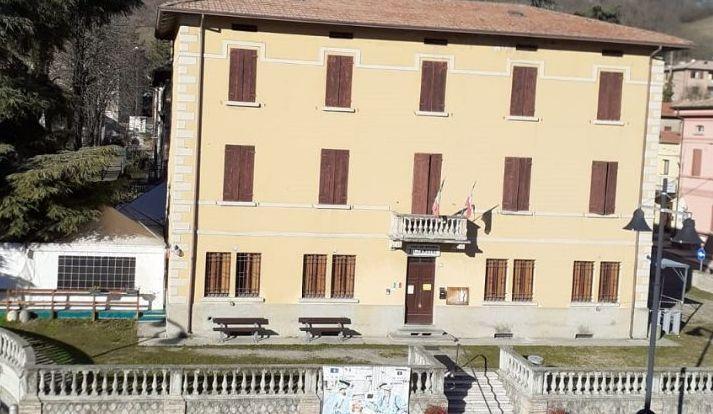 Nell’ex scuola media la sede del circolo e quattro alloggi pubblici 