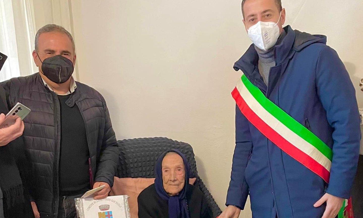 La prima centenaria del 2022
