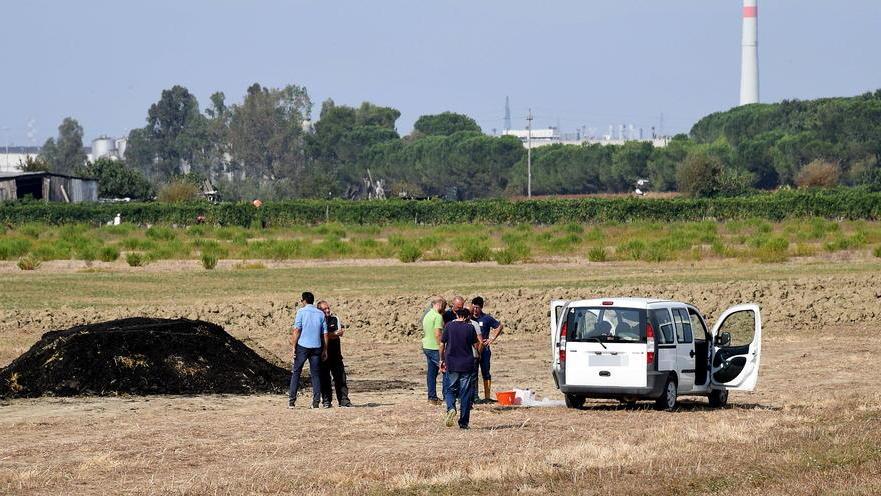 Rifiuti al posto dei fertilizzanti nei campi di grano: 18 a processo. Ecco i nomi