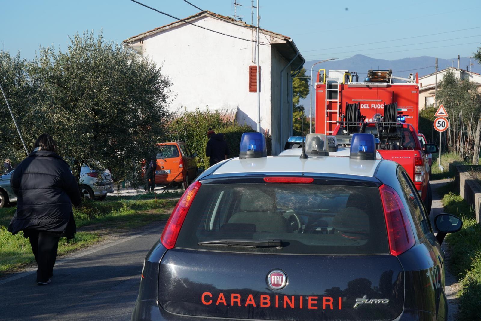 L'intervento dei soccorritori (Foto Franco Silvi)