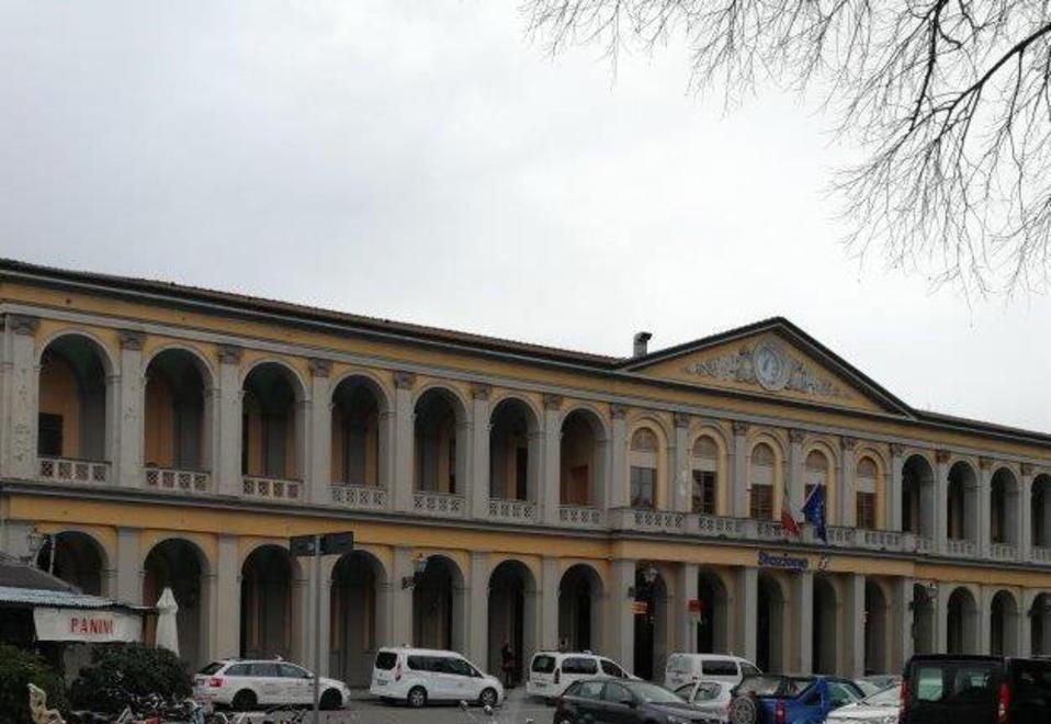 Scazzottata tra due minorenni vicino alla stazione ferroviaria
