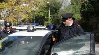 Falso carabiniere truffa un pensionato: incastrato grazie alle telecamere