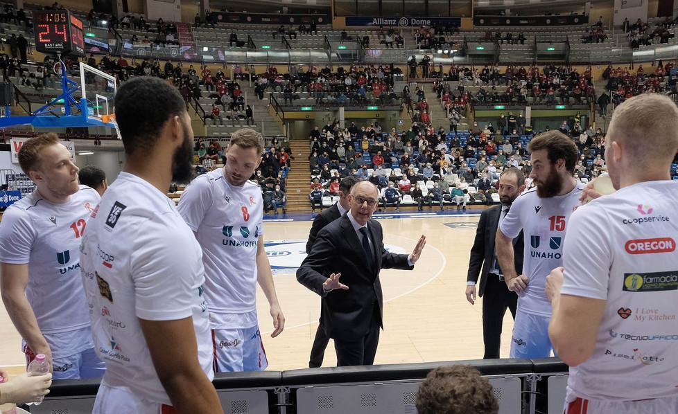 Caja: «Una partita vinta con la difesa»
