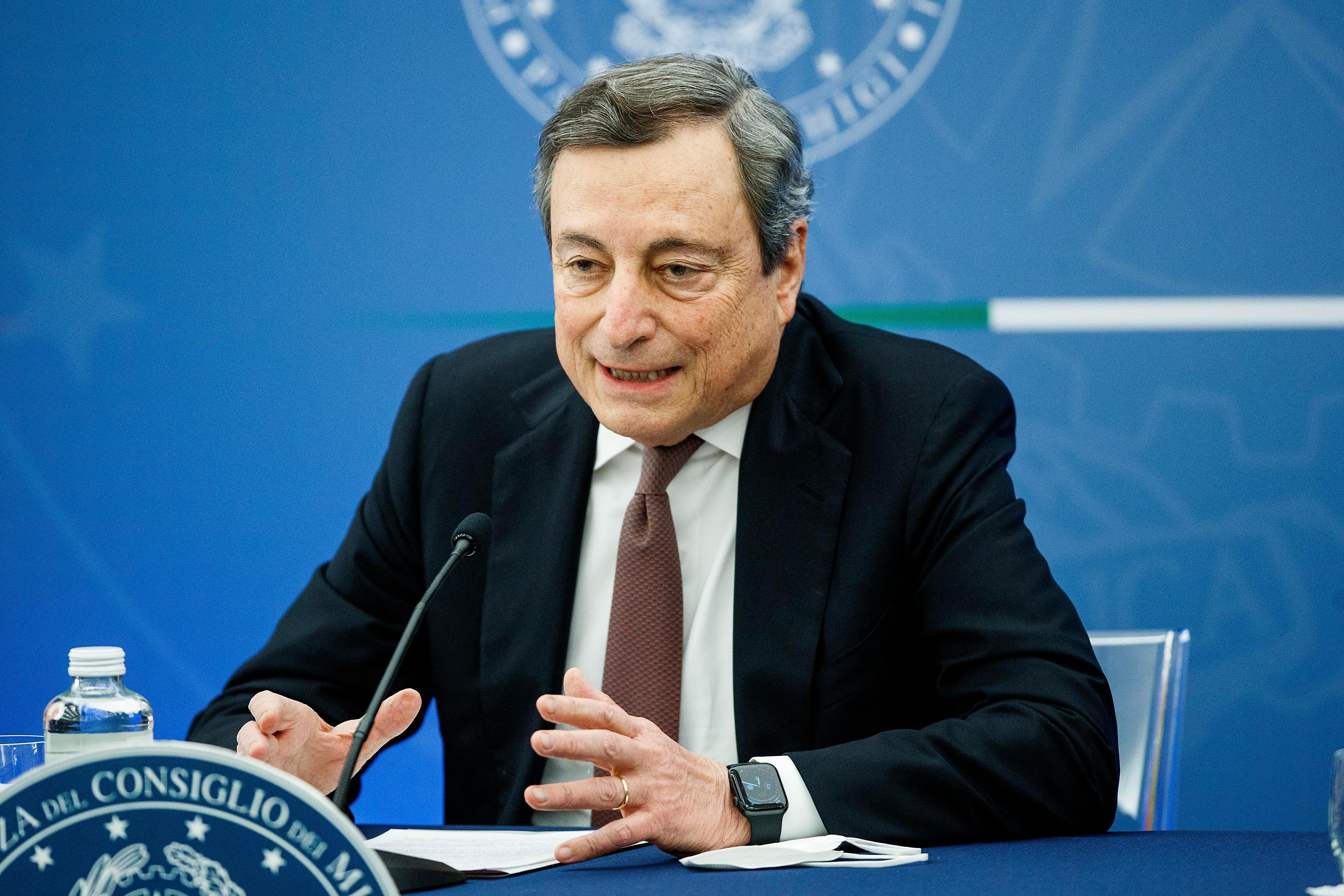 Draghi al Colle, la via stretta per il governo 
