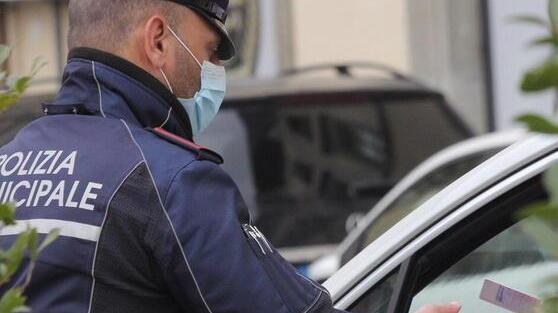 L’auto era stata radiata: maxi multa al titolare