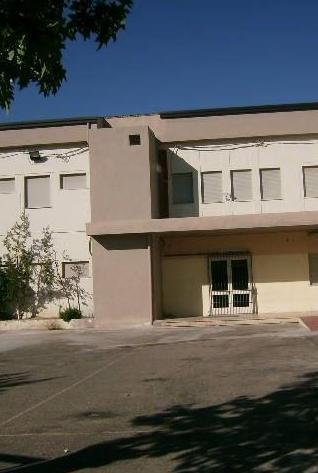 «Scuole medie in abbandono» interrogazione della minoranza