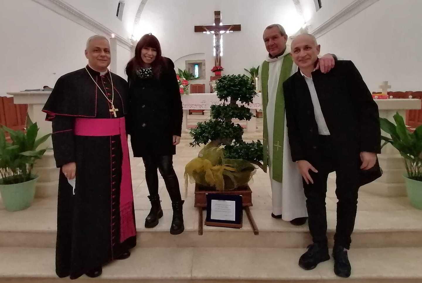 Cossoine saluta don Peppino Lintas 