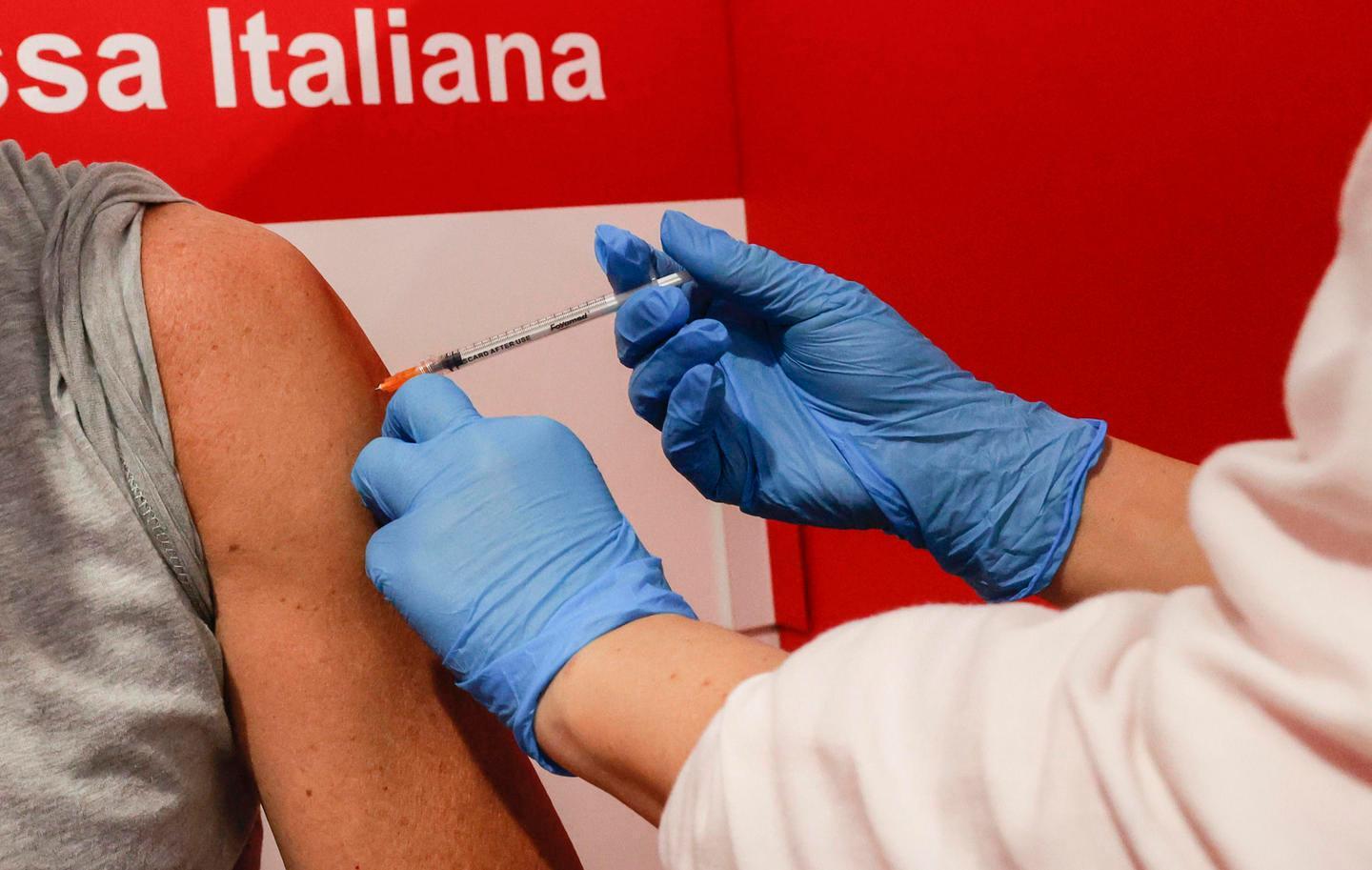 La campagna vaccinale mette la quinta 