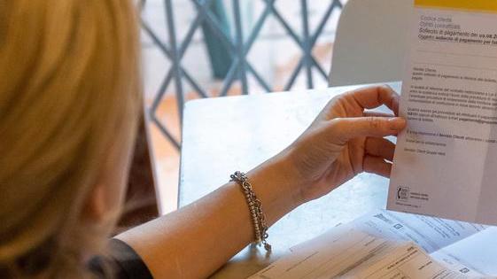 Modena. Caro Bollette, Hera lancia la sua “idea”: «Elettrodomestici spenti e temperature più basse»