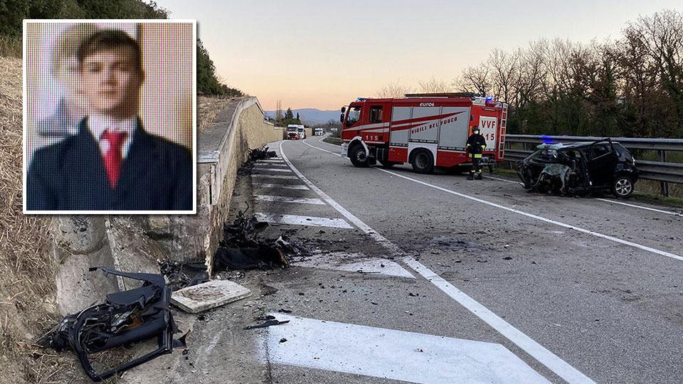 I resti dell’auto su cui viaggiava Ion Ignat Viti, 22 anni, di origini moldave, residente nel comune di Orciatico