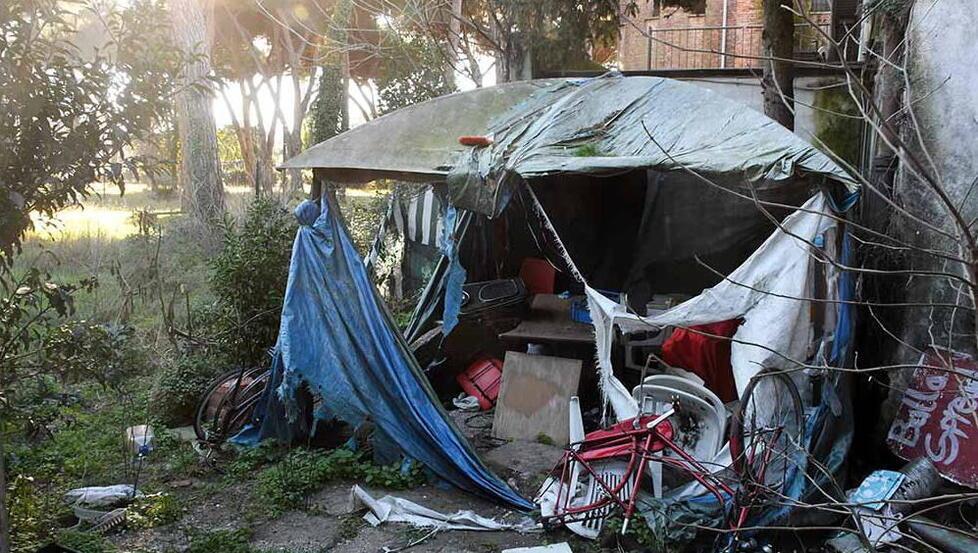 Una zona dell’ex campo profughi a pochi metri da dove è stato ritrovato il corpo di Paolo Fiorentino