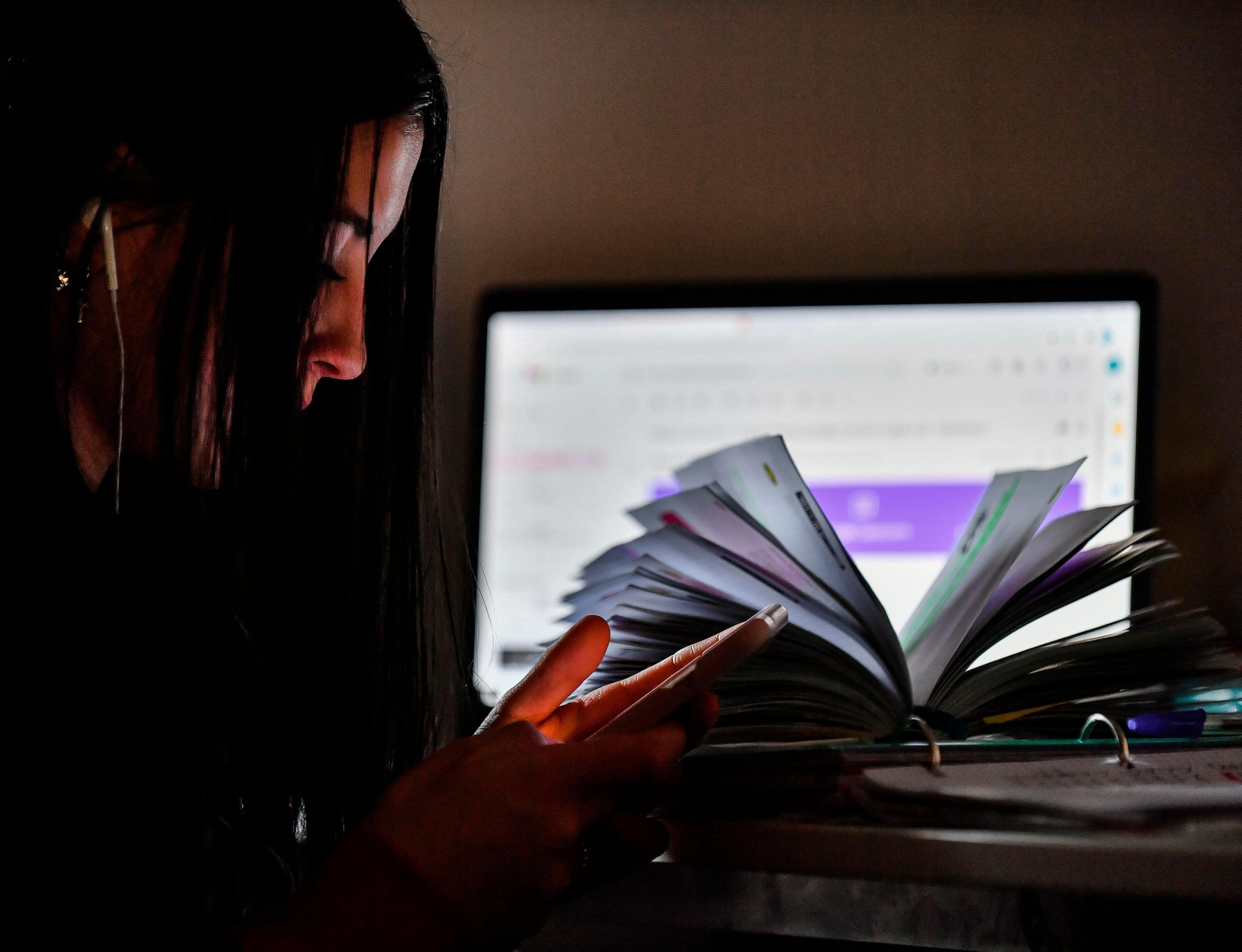 Sulla Nuova in edicola giovedì 20, scuola sarda tra lezioni in presenza e dad