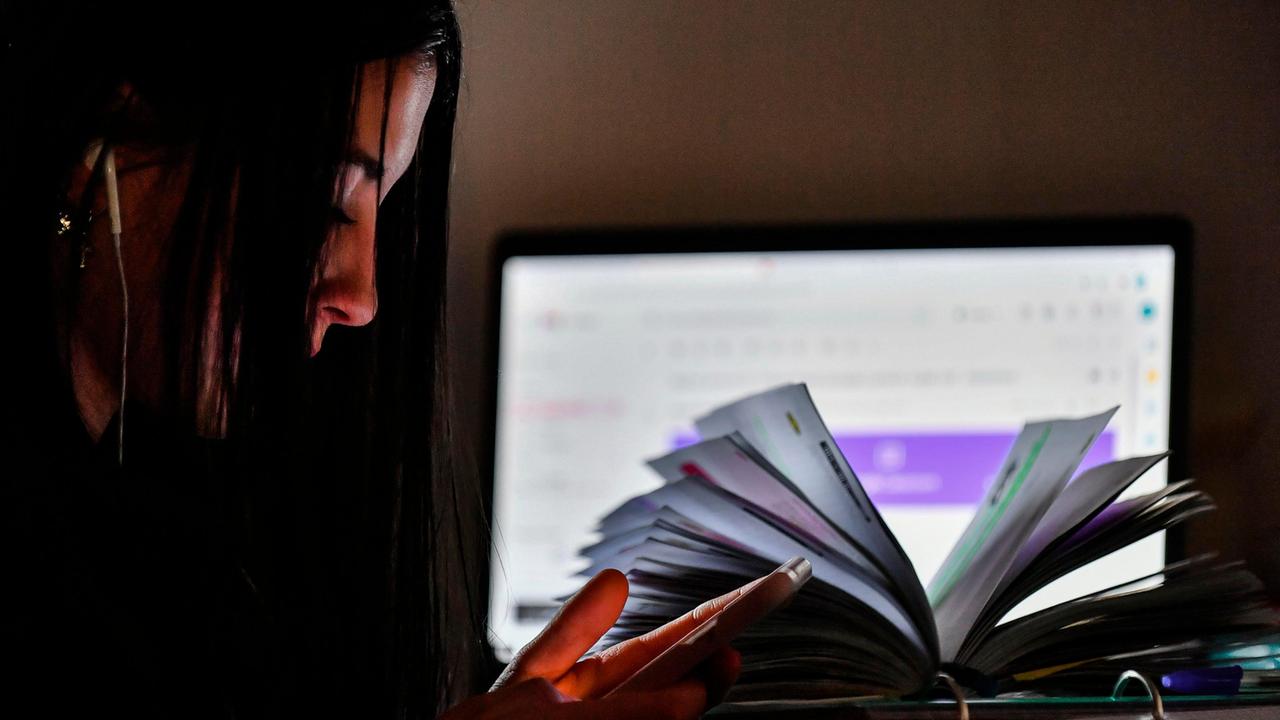 Sulla Nuova in edicola giovedì 20, scuola sarda tra lezioni in presenza e dad