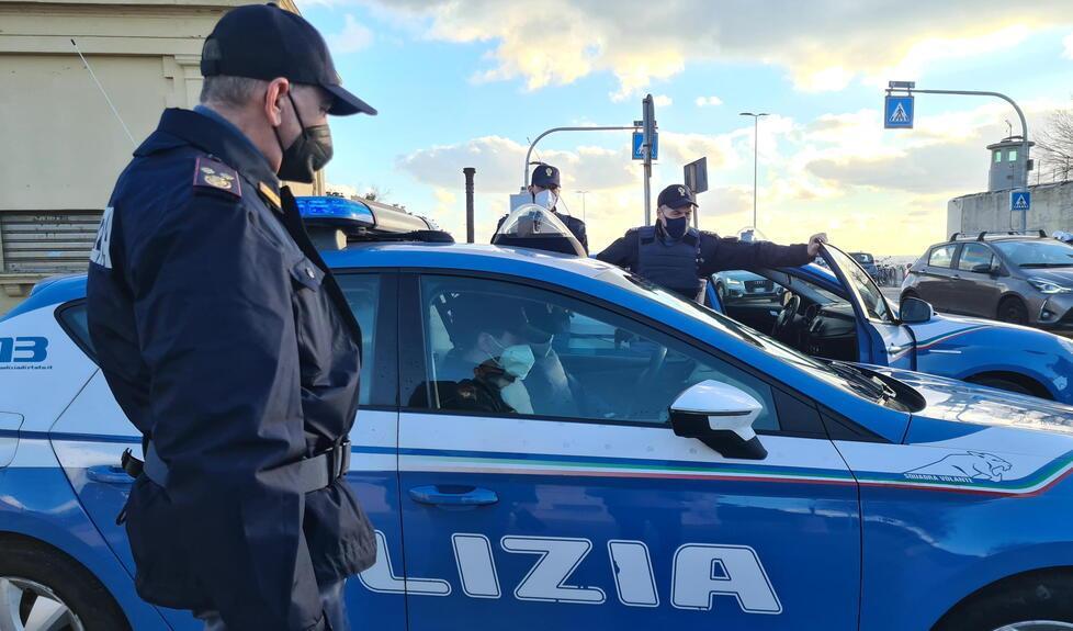 Non si fermano all’alt: presi dopo l’inseguimento nel centro di Livorno 